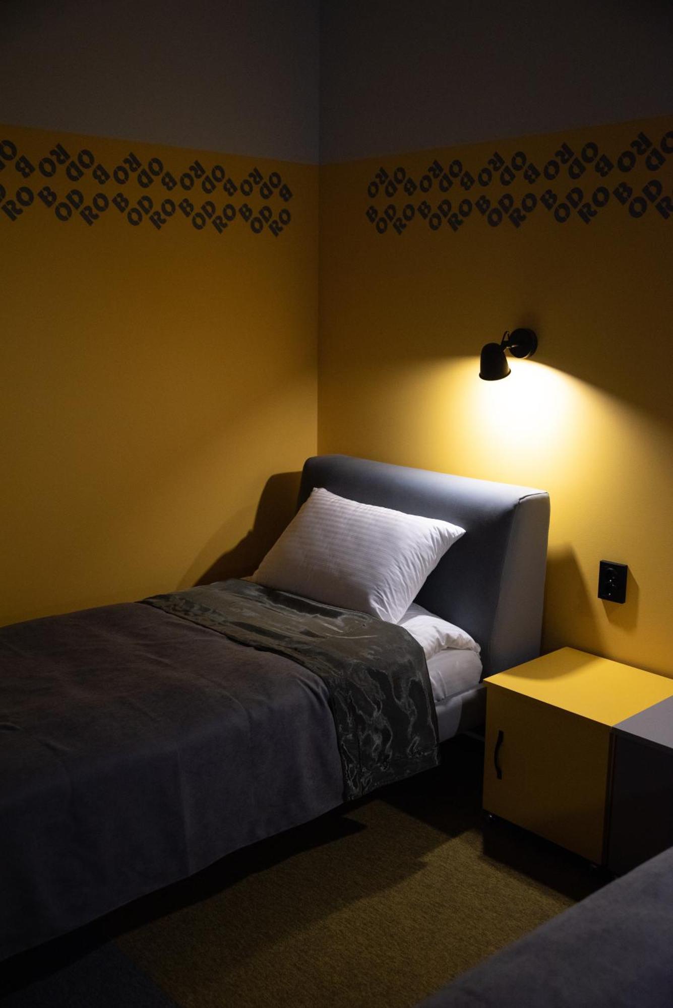Готельні Кімнати Bodro Clinic Novovolyns'k Esterno foto